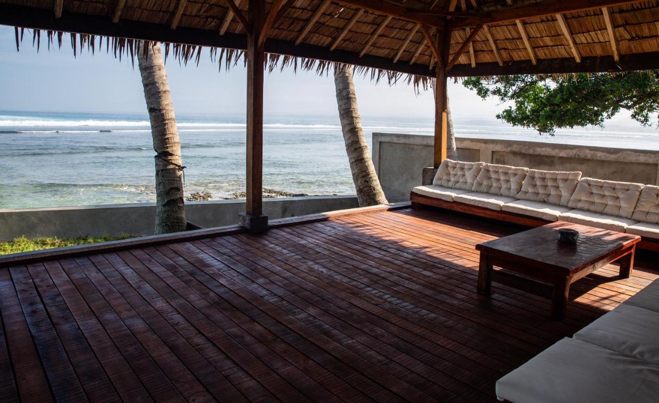 The Ujung Bocur Bungalows Krui ภายนอก รูปภาพ
