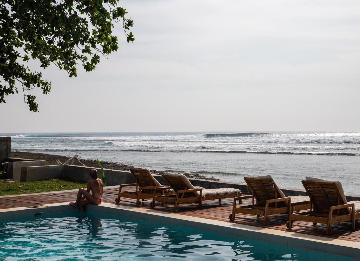 The Ujung Bocur Bungalows Krui ภายนอก รูปภาพ