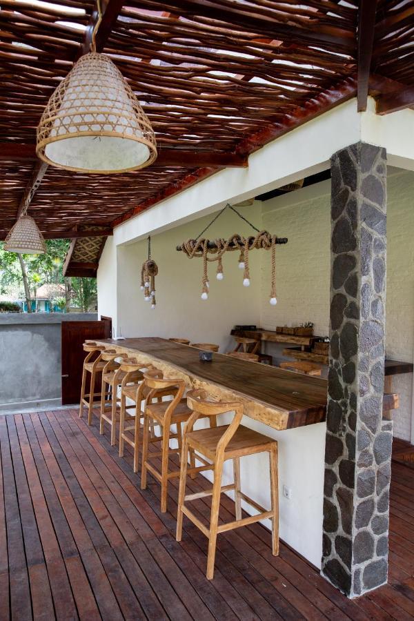 The Ujung Bocur Bungalows Krui ภายนอก รูปภาพ
