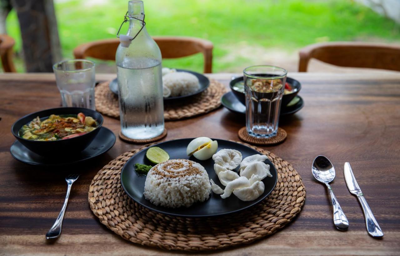 The Ujung Bocur Bungalows Krui ภายนอก รูปภาพ